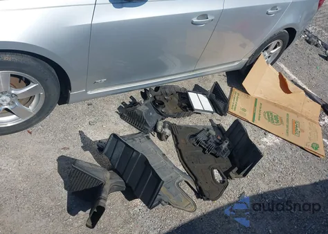 2011 Hyundai Sonata Limited z USA, uszkodzony, nr VIN 5NPEC4AC3BH147657